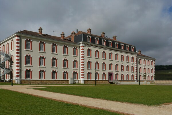 Studio voor 3 aan de rand van de Champagne-wijngaarden in Épernay - thumbnail 5