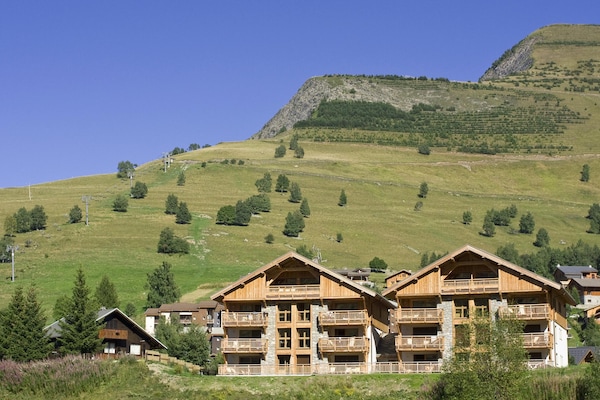 Ruim 6-persoons appartement met balkon vlakbij de pistes in Les 2 Alpes - thumbnail 1