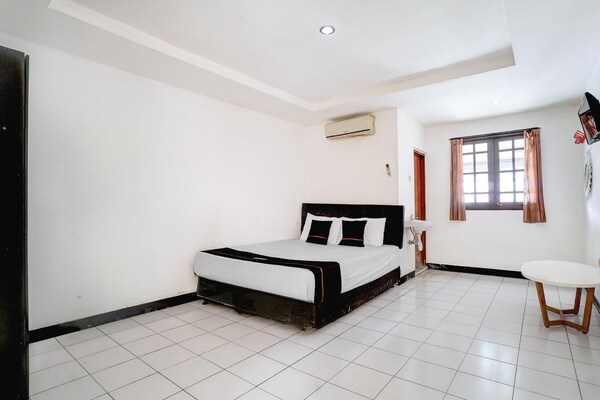 Cozy Double Escape W/ Free Wifi And Parking - Jakarta