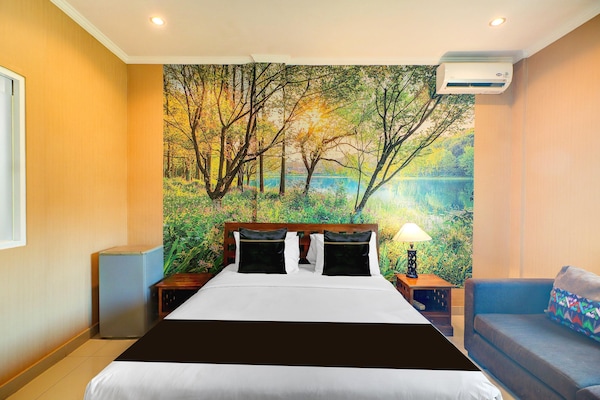 Luxury Deluxe Dbl Retreat W/ Free Wifi And Parking - Seminyak