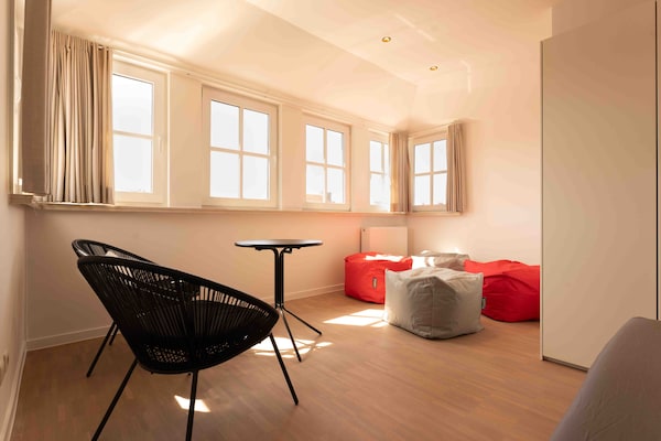 Lichte duplex met 2 slaapkamers en terras in Knokke-Heist - thumbnail 5