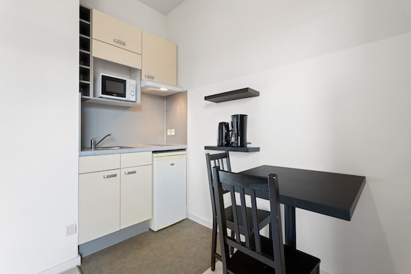 Centraal gelegen appartement in Grasse met balkon en zwembad - thumbnail 2