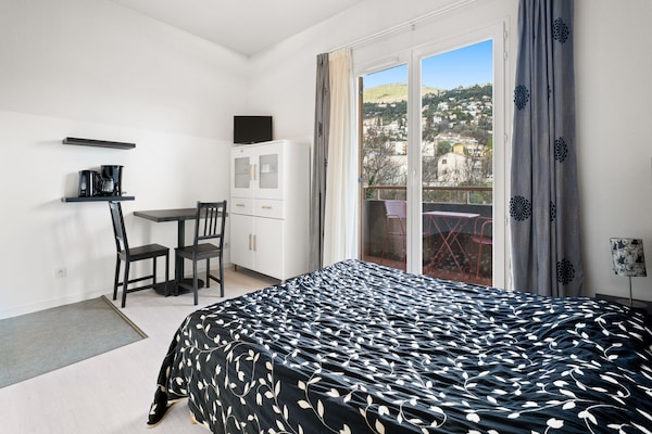 Centraal gelegen appartement in Grasse met balkon en zwembad - thumbnail 5