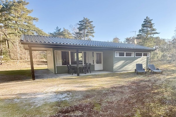 Vrijstaand vakantiehuis aan de golfbaan bij Aakirkeby, 250m van strand - thumbnail 6
