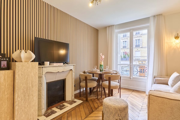 Elegant 2-slaapkamer appartement in hartje Parijs, vlakbij Sacré-Cœur - thumbnail 1