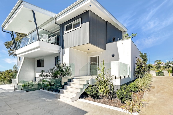 Ruim appartement met waterzicht in het hart van Batemans Bay - thumbnail 3
