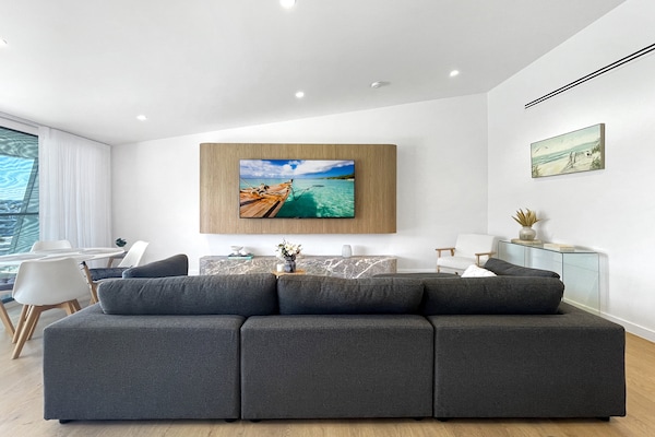 Ruim appartement met waterzicht in het hart van Batemans Bay - thumbnail 4