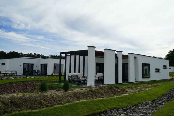 4-persoons vakantiehuis met 2 slaapkamers in rustige omgeving - thumbnail 2