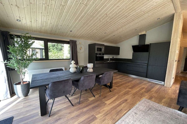 Kindvriendelijk vakantiehuis voor 6 in Utrecht met hondvriendelijke tuin - thumbnail 3