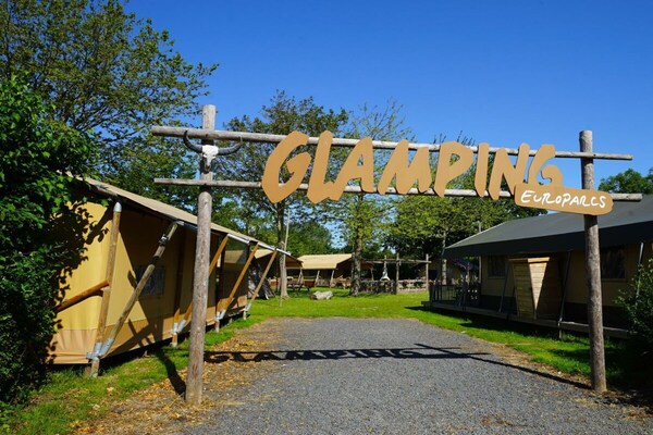 Ruime glamping lodge voor 6 personen in Noord-Scharwoude - thumbnail 3
