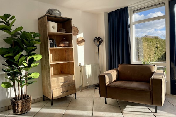 Waterwoning met sauna en eigen steiger in Medemblik – 6 personen - thumbnail 4