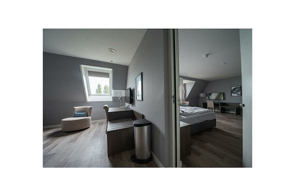 781676 - thumbnail 5