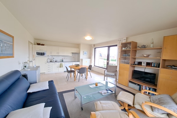 4-persoons appartement met terras op loopafstand van strand in Oostduinkerke - thumbnail 5