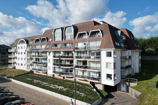 4-persoons appartement met terras in Oostduinkerke - thumbnail 1