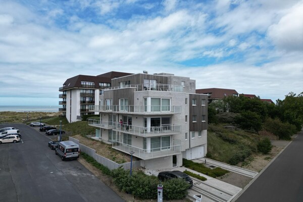 6-persoons appartement met zeezicht en privébalkon in Oostduinkerke - thumbnail 1