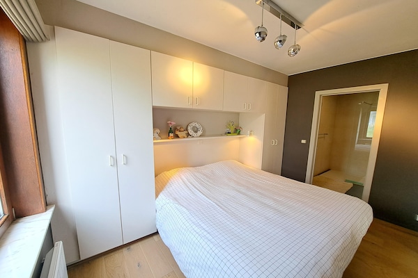 Ruim appartement met zonnig terras en garage op loopafstand van strand - thumbnail 5