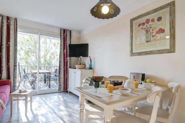 Licht duplex appartement met ruim terras in Grospierres - thumbnail 2