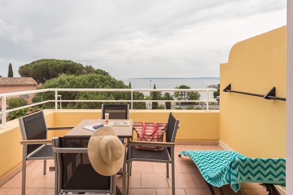 Luxe appartement voor 6 met zwembad en uitzicht op de Baai van Saint-Tropez - thumbnail 6