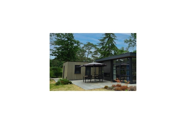 Modern L-vormig chalet voor 6 personen met tuin in Maarn - thumbnail 1