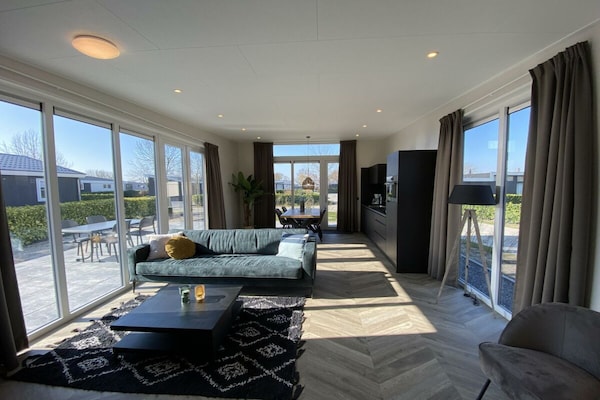 Vrijstaande bungalow voor 4 personen met terras in Dordrecht - thumbnail 3
