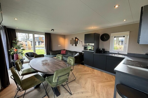 Modern chalet voor 6 personen bij Kaatsheuvel met groot terras - thumbnail 6
