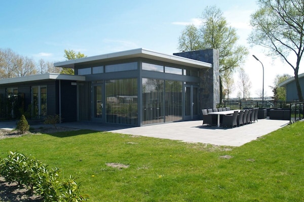 Groepsaccommodatie Paviljoen 16 in Dordrecht voor 16 personen met privétuin - thumbnail 2