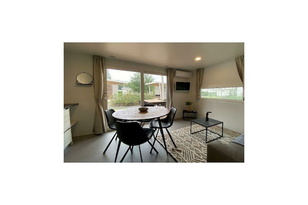 Charmant vakantiehuis met jacuzzi in Dordrecht voor 5 personen - thumbnail 5
