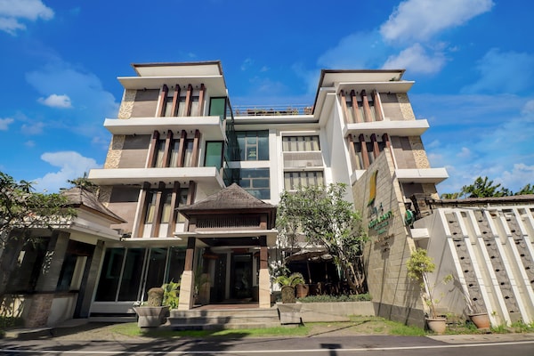 Cozy Twin Room Near Legian Beach - Legian