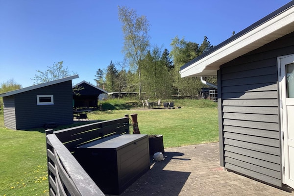 Vrijstaand vakantiehuis met hottub en bijgebouw nabij zee in Hals - thumbnail 2