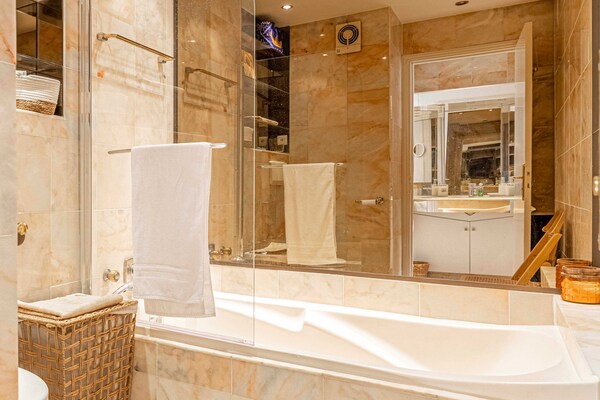 Elegant appartement aan de Croisette met balkon, vlakbij het Palais des Festivals - thumbnail 5