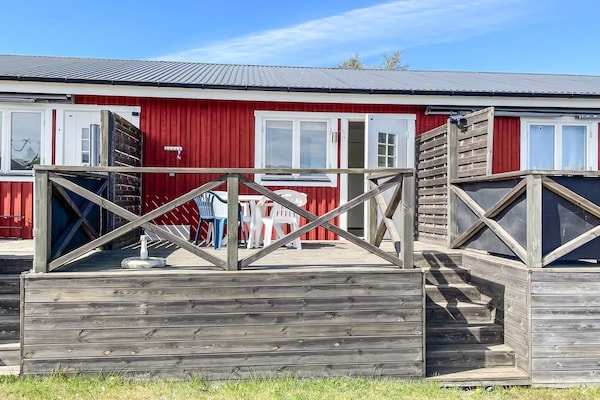 Vakantiehuis direct aan het witte zandstrand van Köpingsvik - thumbnail 1