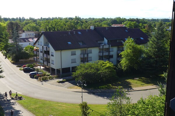Modern appartement in Bad Bellingen, 200m tot centrum, met gratis OV-kaart - thumbnail 2