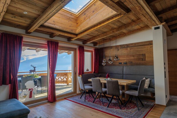 Authentiek houten appartement met panoramisch bergzicht in Mittersill - thumbnail 3