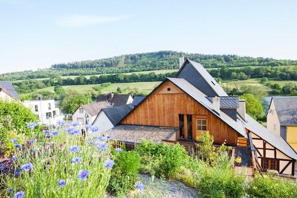 Ecologisch vakantiehuis met sauna en wijngaardzicht in Zell-Merl - thumbnail 1