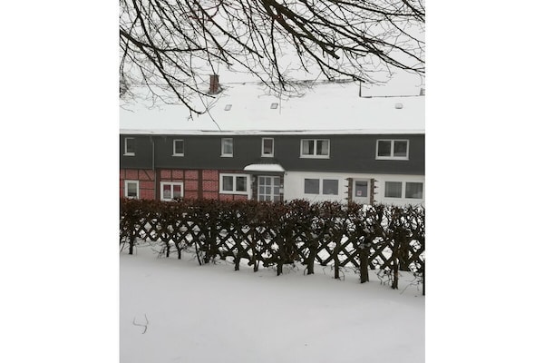 3-persoons vakantiehuis in het centrum van Willingen Upland - thumbnail 2