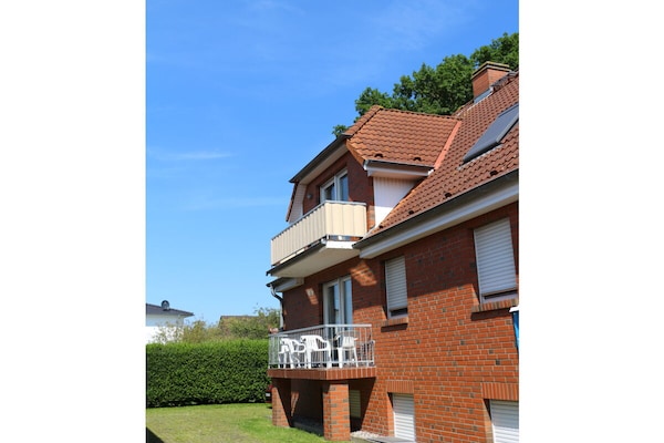 Maritiem appartement met balkon op 600m van strand in Zingst - thumbnail 2
