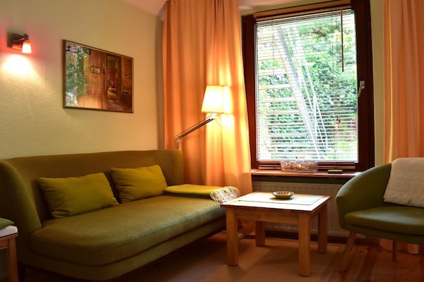 Knus kelderappartement in traditioneel Bremerhuis met eigen binnenplaats - thumbnail 6