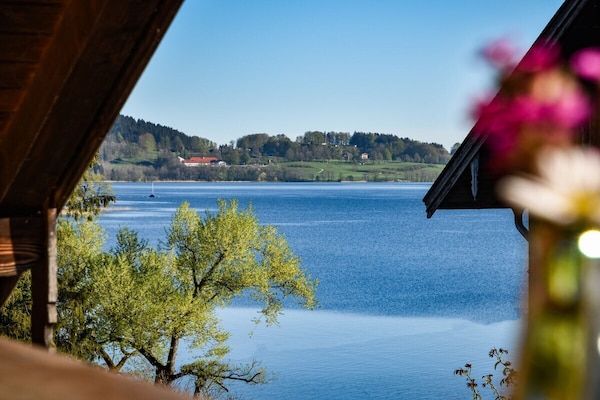 Stadlsuite Bad Wiessee: Luxe appartement met sauna & uitzicht op Tegernsee - thumbnail 3