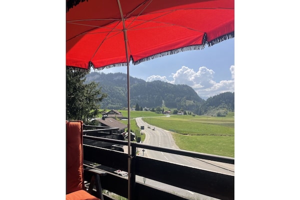 Vakantiehuis in Obermaiselstein: centrum op 1,0 km en aan de piste - thumbnail 4