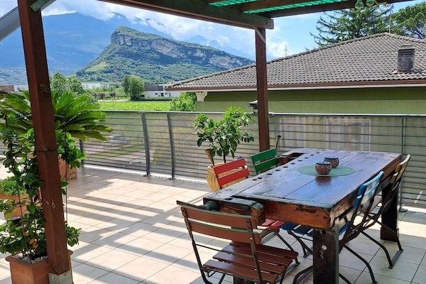 Modern vakantiehuis met groot zonneterras in Arco - thumbnail 5