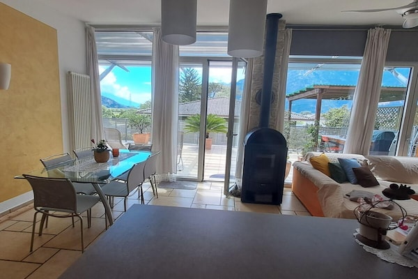Modern vakantiehuis met groot zonneterras in Arco - thumbnail 2