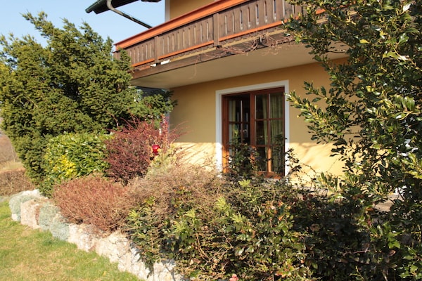 Ruim appartement met panoramisch Alpenzicht bij Eggelsberg - thumbnail 4