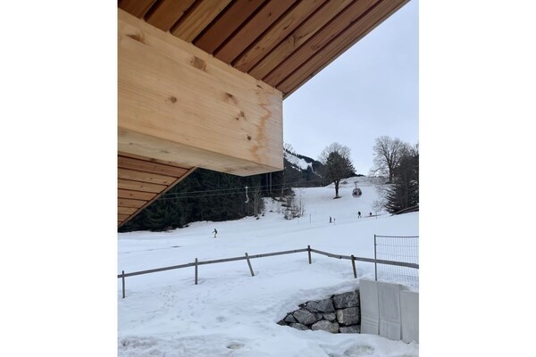 Aan de piste: Ruim vakantiehuis voor 8 personen in Hirschegg - thumbnail 6