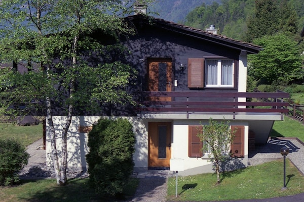 Panoramisch chalet-appartement aan het Meer van Brienz - thumbnail 2