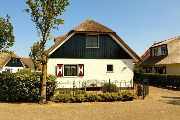 Knus vakantiehuis voor 5 personen met tuin, 900m van het strand in Callantsoog - thumbnail 2