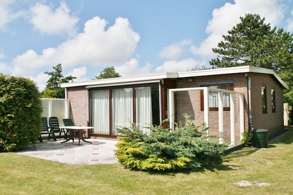 Bungalow Eureka 8: 65m² aan de duinrand met grote zonnige tuin, vlakbij strand - thumbnail 5