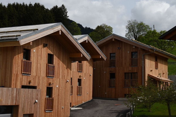Villa Heuberg in Hirschegg: 100 meter van de piste met sauna - thumbnail 3