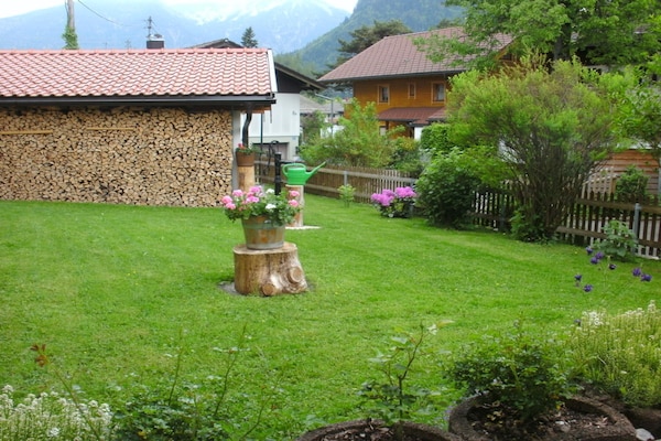 Knus vakantiehuis in Oberammergau, 700m van centrum, hond welkom - thumbnail 5