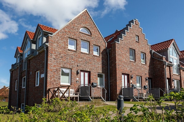 Modern vakantiehuis op Juist met uitzicht op de dijk voor 6 personen - thumbnail 1