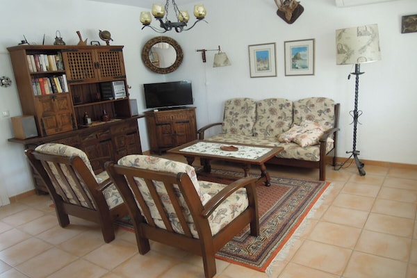 Sfeervol huis met dakterras en bergzicht in Altea, 4 km van centrum - thumbnail 6